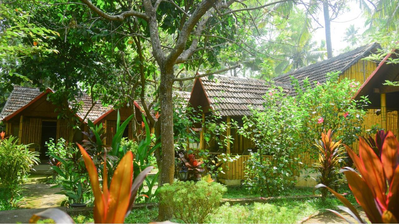 Savithri Inn Cottage 瓦尔卡拉 外观 照片