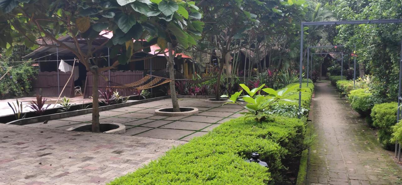 Savithri Inn Cottage 瓦尔卡拉 外观 照片