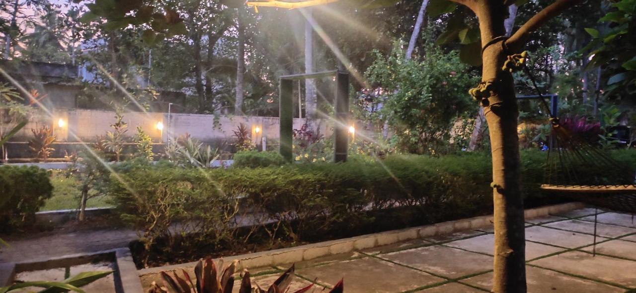 Savithri Inn Cottage 瓦尔卡拉 外观 照片