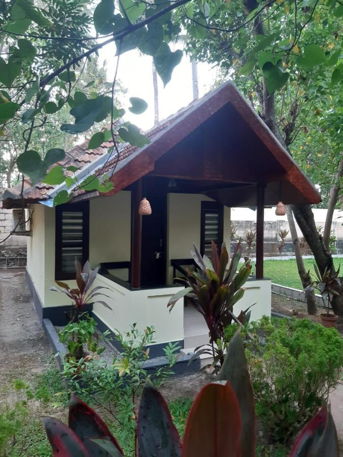 Savithri Inn Cottage 瓦尔卡拉 外观 照片